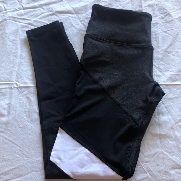 VIMMIA High Waist Adagio Legging - Picture 4 of 5